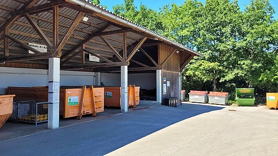 Das Foto zeigt den Wertstoffhof der Gemeinde Eiselfing im Ortsteil Hafenham