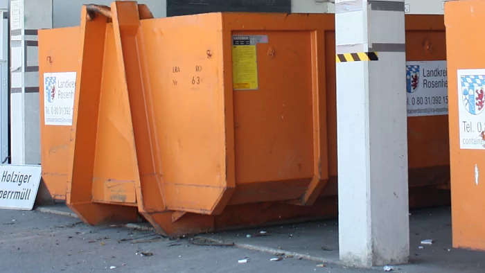Container im Wertstoffhof Eiselfing